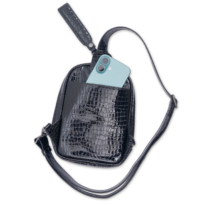 Black Dragonfruit Madeline Compact