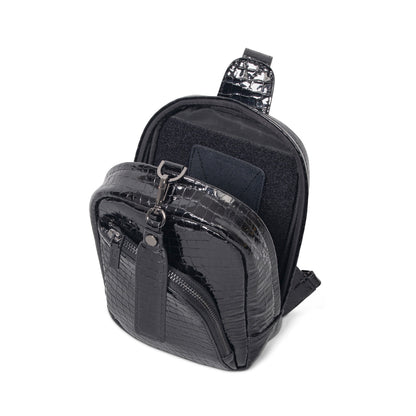 Black Dragonfruit Madeline Compact