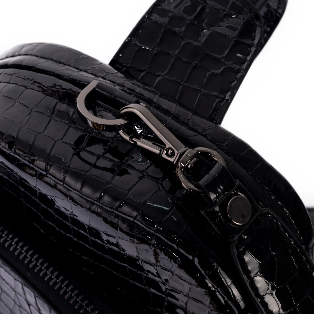 Black Dragonfruit Madeline Compact