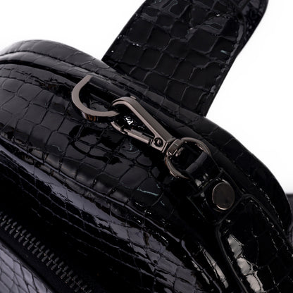 Black Dragonfruit Madeline Compact