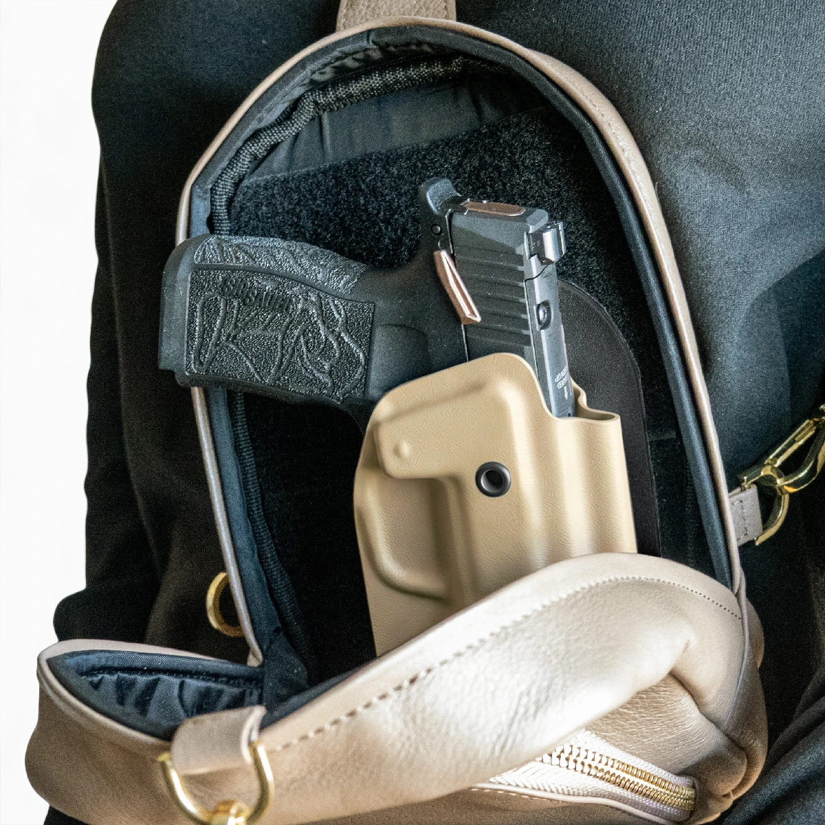 VANILLA IN CAKES CONCEALED BAG OPEN.